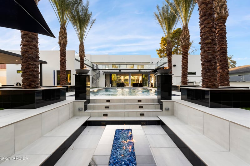 8037 7th Ave, Phoenix, AZ 85021
