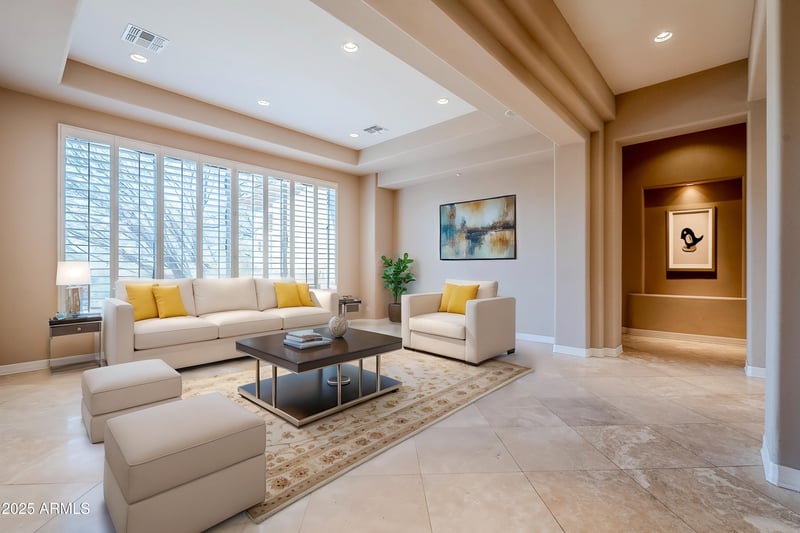 8037 E Thorntree Dr, Scottsdale, AZ 85266