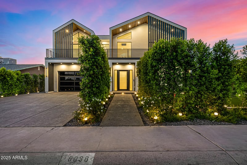 8038 Clarendon Ave, Scottsdale, AZ 85251