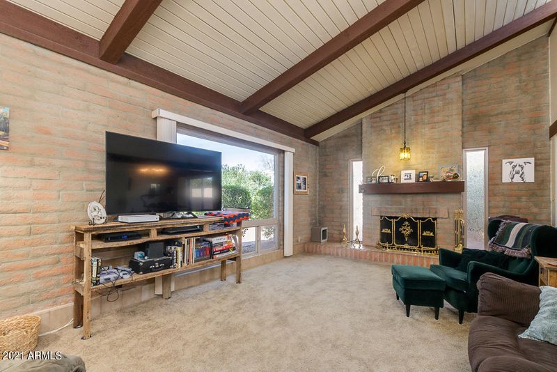 8039 N 6th Pl, Phoenix, AZ 85020