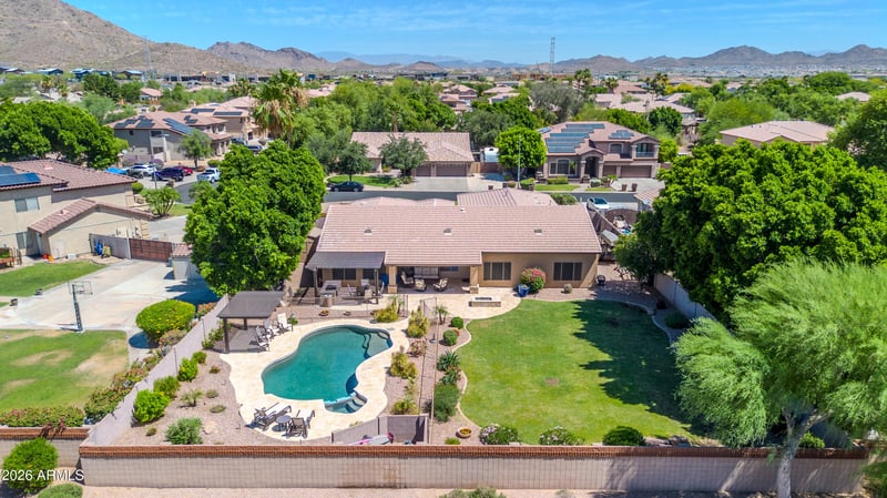 8039 Briden Ln, Peoria, AZ 85383