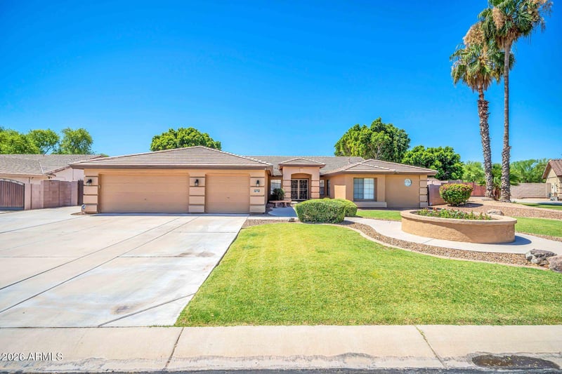 8039 Briden Ln, Peoria, AZ 85383