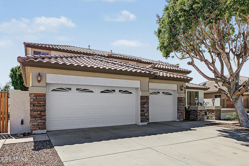 8039 W Foothill Dr, Peoria, AZ 85383