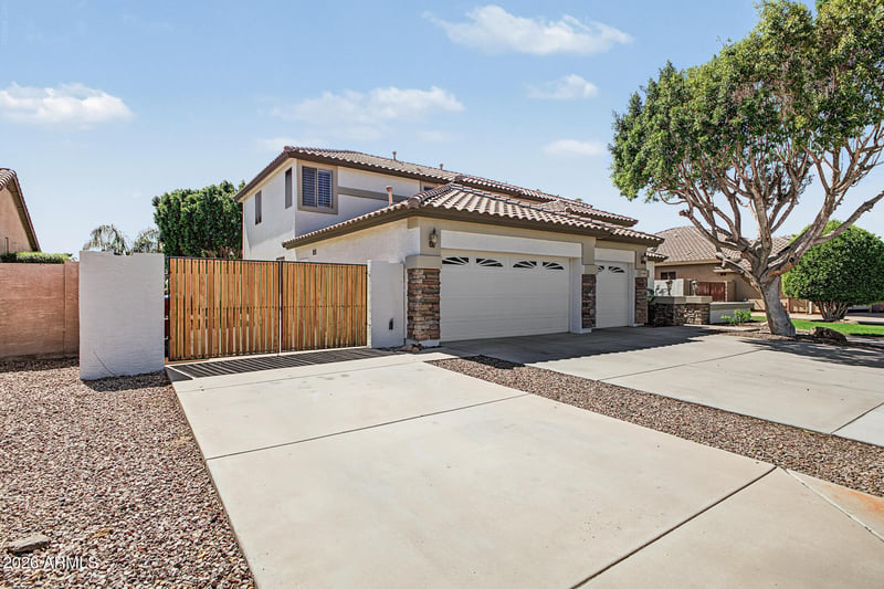8039 W Foothill Dr, Peoria, AZ 85383