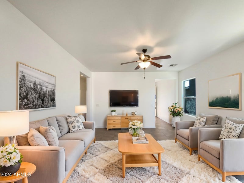 804 Dana Dr, San Tan Valley, AZ 85143