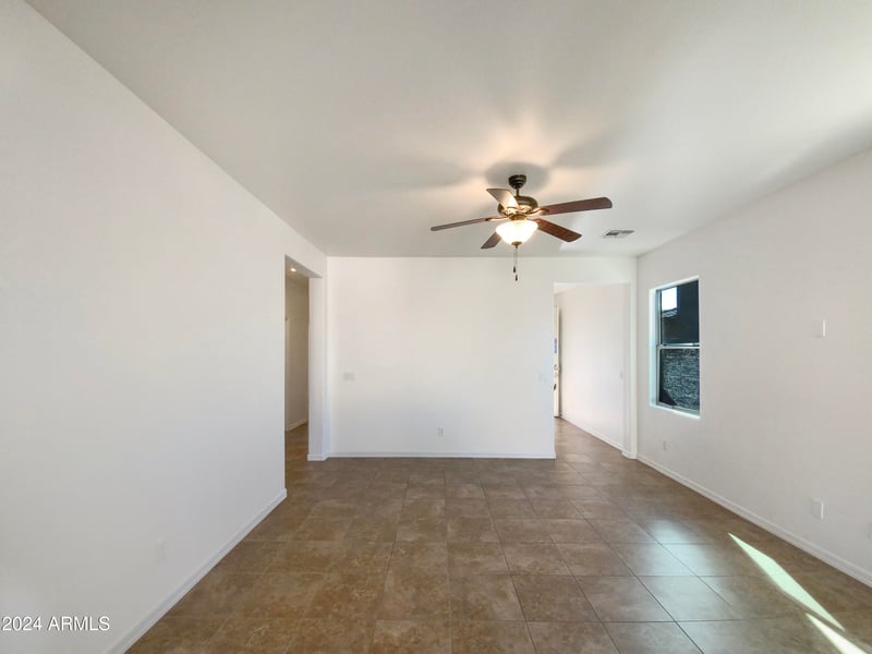 804 Dana Dr, San Tan Valley, AZ 85143