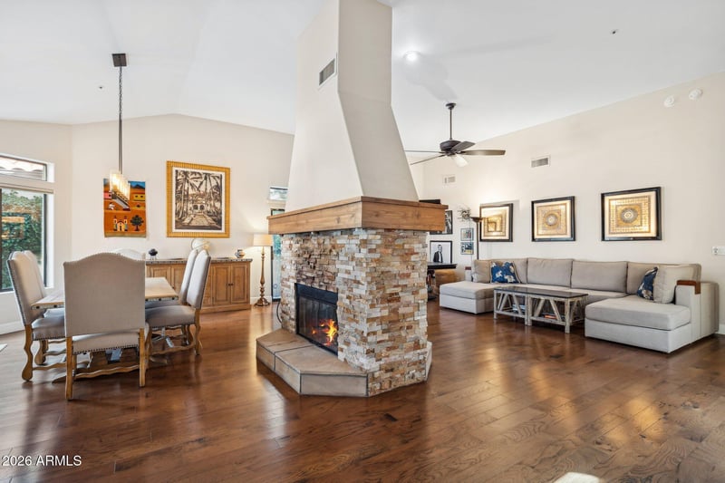 8041 E Del Tornasol Dr, Scottsdale, AZ 85258