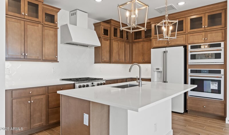 8041 Griswold Rd, Peoria, AZ 85345