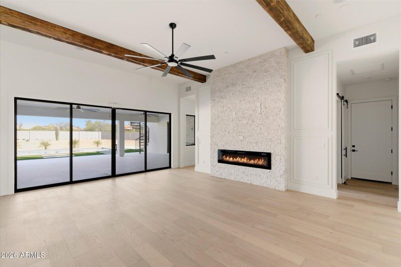 8042 E Palm Ln, Mesa, AZ 85207