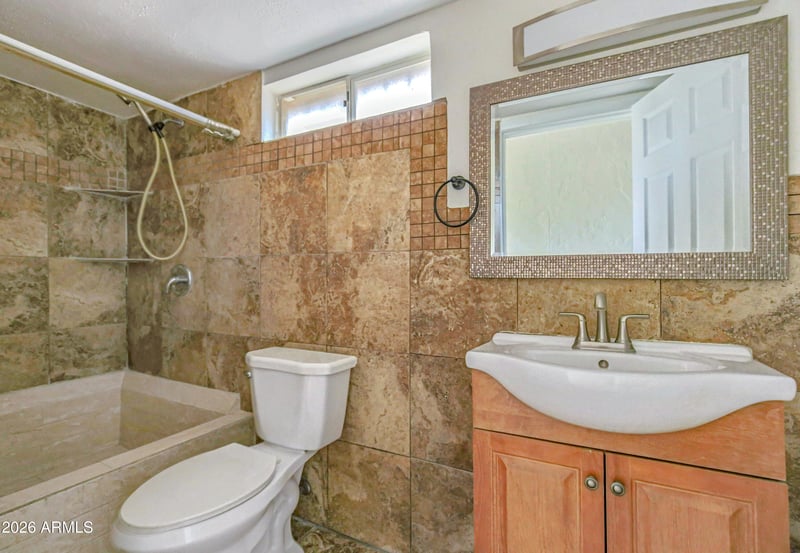 8042 W Elm St, Phoenix, AZ 85033