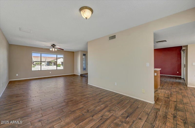 8043 Windrose Dr, Peoria, AZ 85381