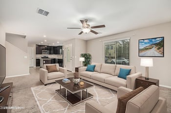 8046 Agora Ln, Phoenix, AZ 85043