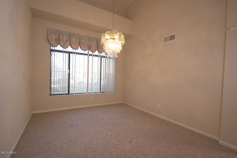 8046 E Kalil Dr, Scottsdale, AZ 85260