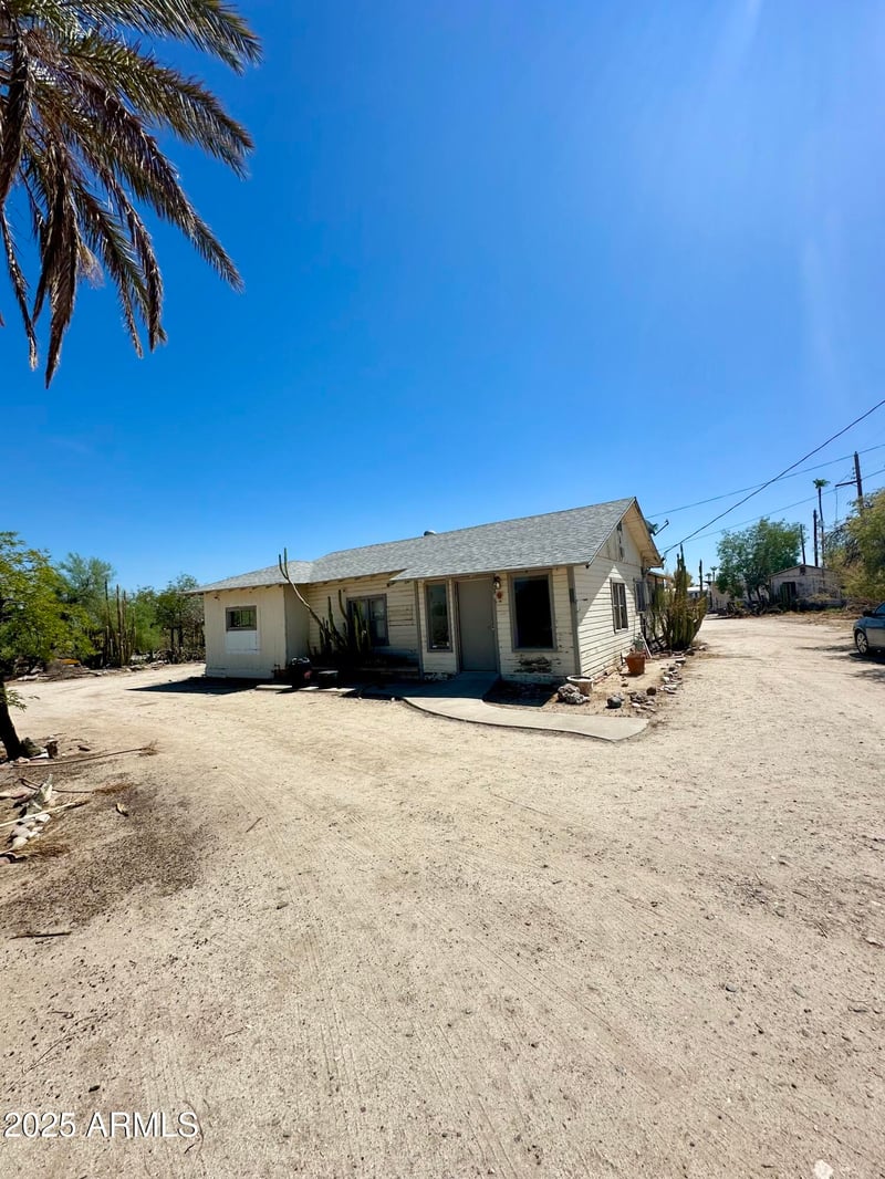 8047 2nd St, Phoenix, AZ 85042