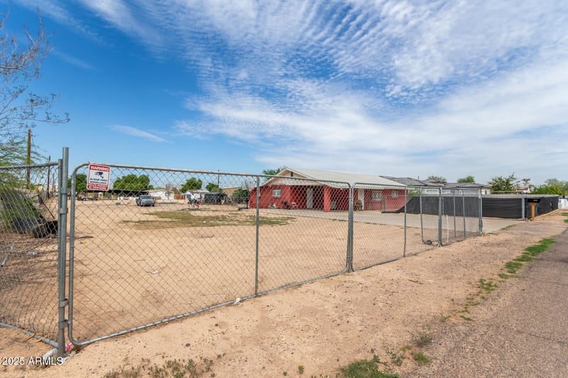 8048 55th Ave, Laveen, AZ 85339
