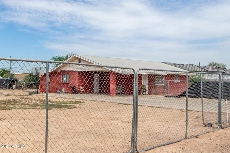 8048 55th Ave, Laveen, AZ 85339