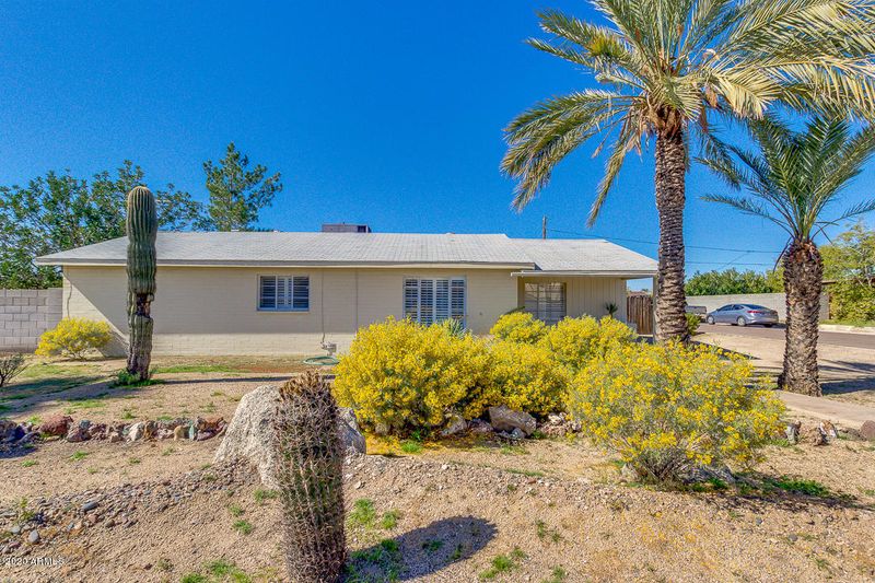 8048 N 12th St, Phoenix, AZ 85020