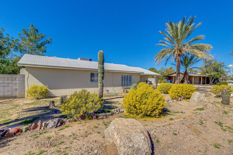 8048 N 12th St, Phoenix, AZ 85020