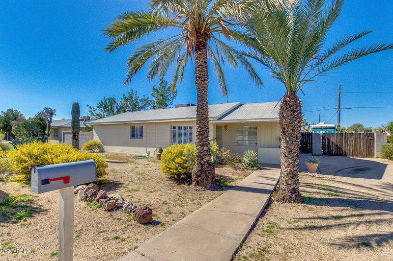 8048 N 12th St, Phoenix, AZ 85020