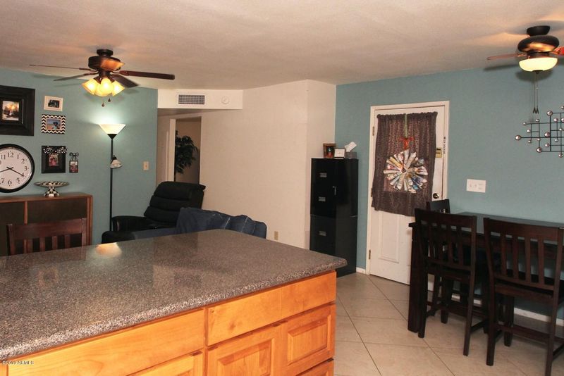 8048 N 55th Dr, Glendale, AZ 85302
