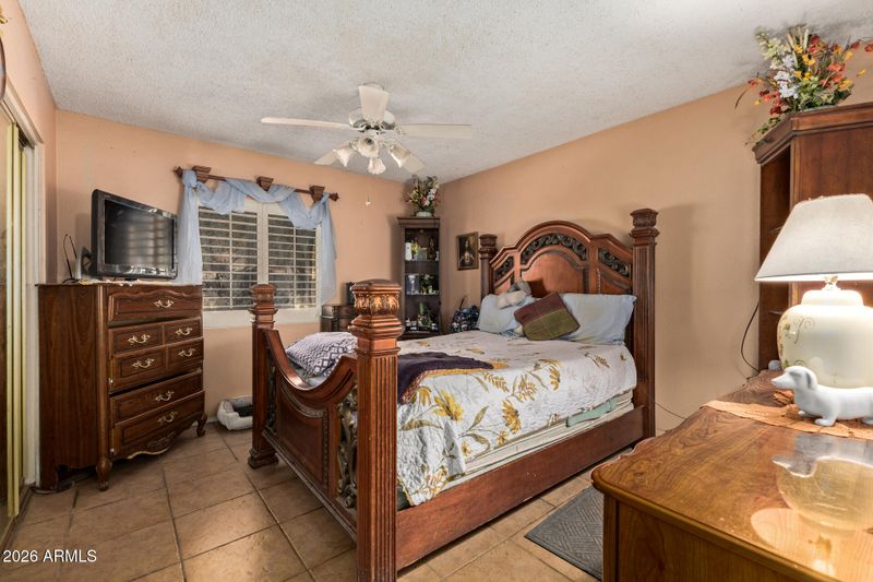8048 W Glenrosa Ave W, Phoenix, AZ 85033