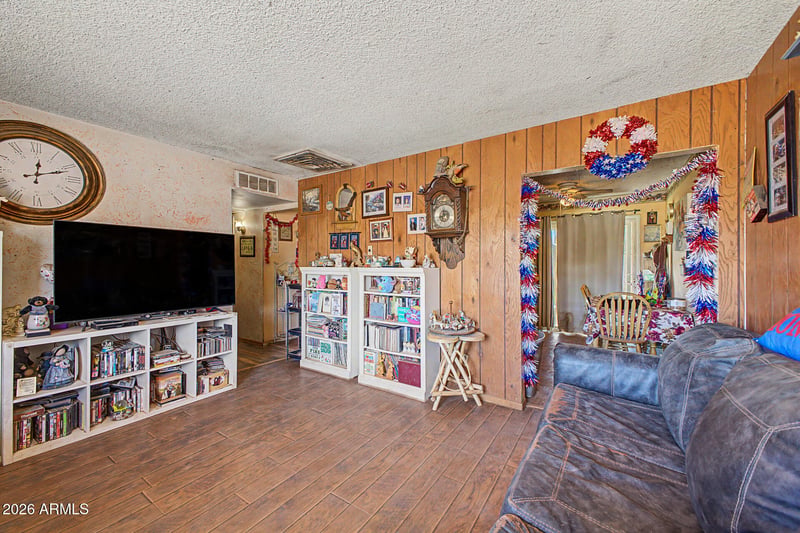 8049 E Jerome Ave, Mesa, AZ 85209