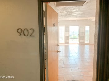 805 4th Ave #902, Phoenix, AZ 85003