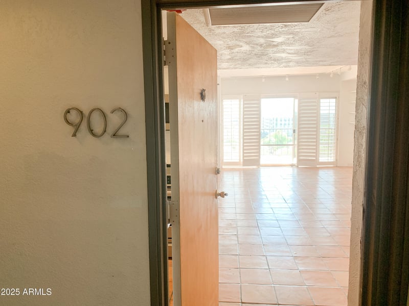 805 4th Ave #902, Phoenix, AZ 85003