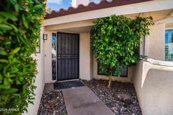 805 Corte Oro St, Phoenix, AZ 85020