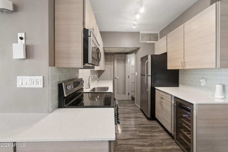 805 4th Ave #501, Phoenix, AZ 85003