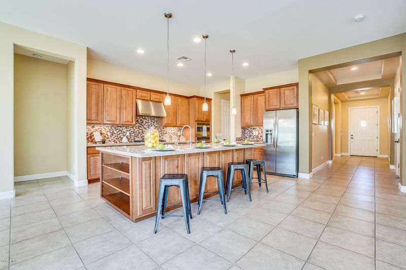 805 W Claremont St, Phoenix, AZ 85013