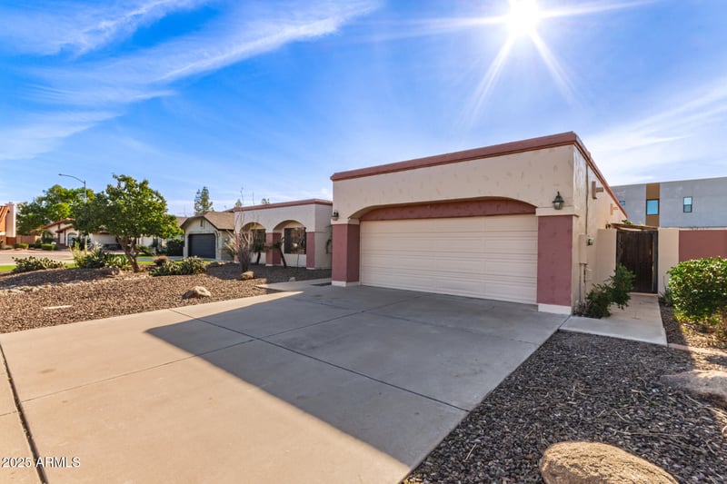 805 Toledo St, Chandler, AZ 85225