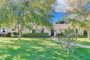 805 W Wagon Wheel Dr, Phoenix, AZ 85021