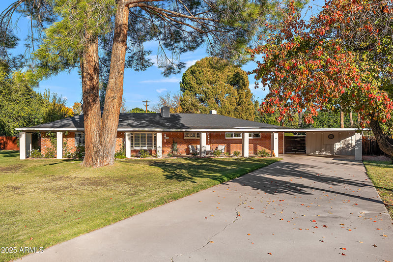 8051 14th Ave, Phoenix, AZ 85021