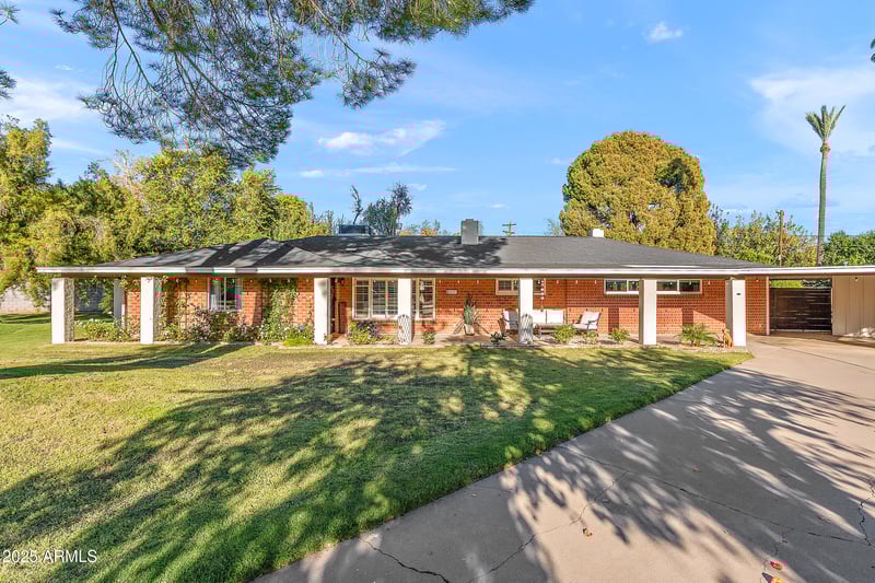 8051 14th Ave, Phoenix, AZ 85021