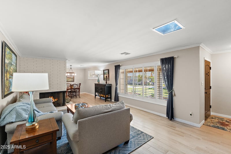 8051 14th Ave, Phoenix, AZ 85021