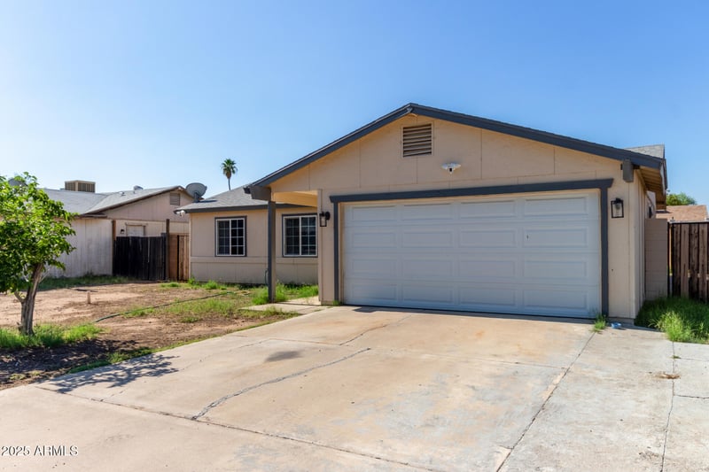 8051 Mariposa Dr, Phoenix, AZ 85033
