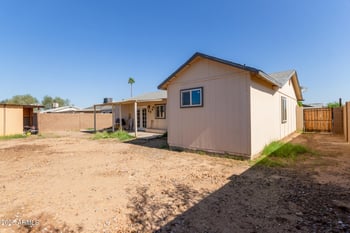8051 Mariposa Dr, Phoenix, AZ 85033