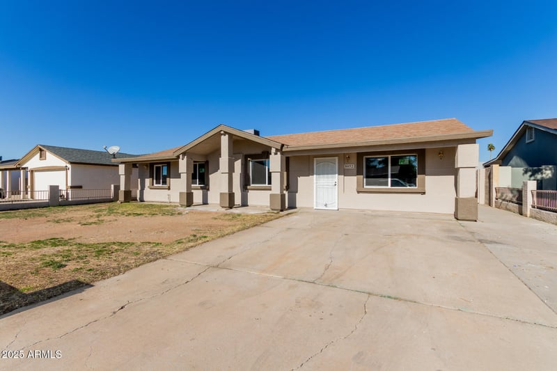 8052 Pierson St, Phoenix, AZ 85033