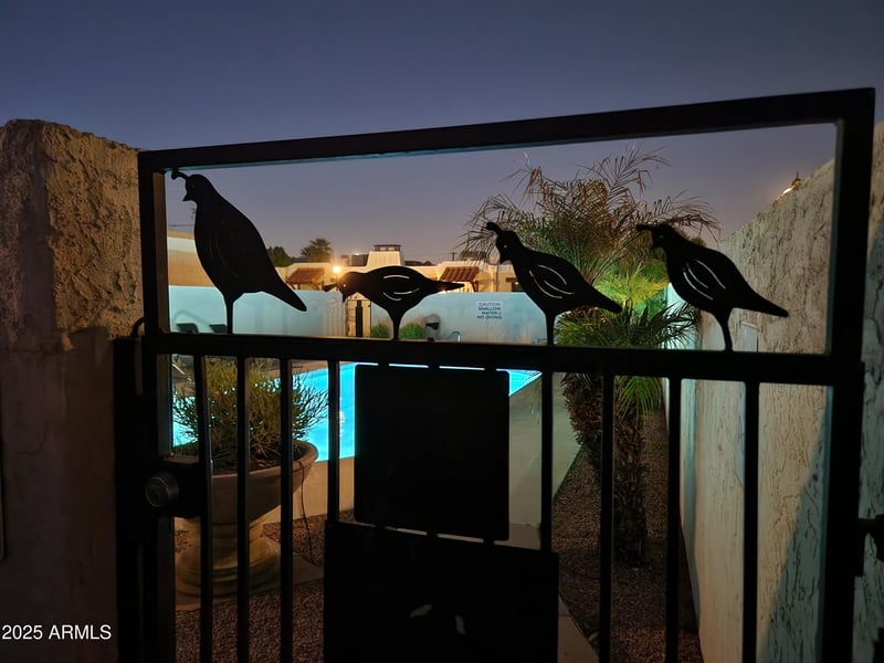8054 Oak St, Scottsdale, AZ 85257