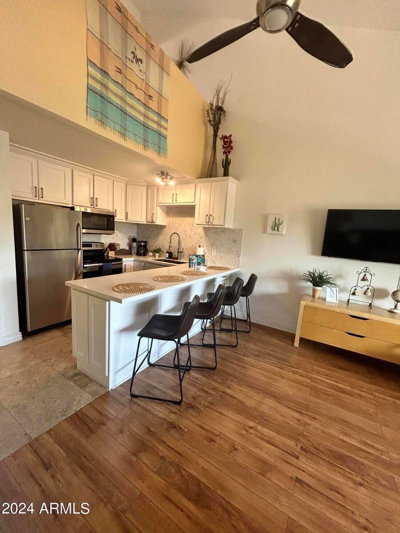 8055 E Thomas Rd #E108, Scottsdale, AZ 85251