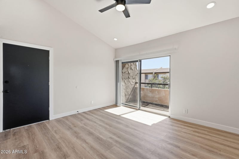 8055 Thomas Rd #G202, Scottsdale, AZ 85251