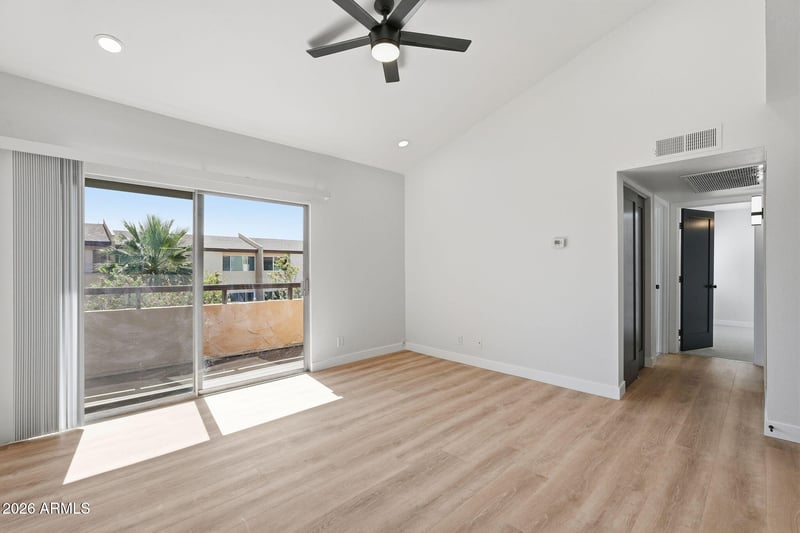8055 Thomas Rd #G202, Scottsdale, AZ 85251