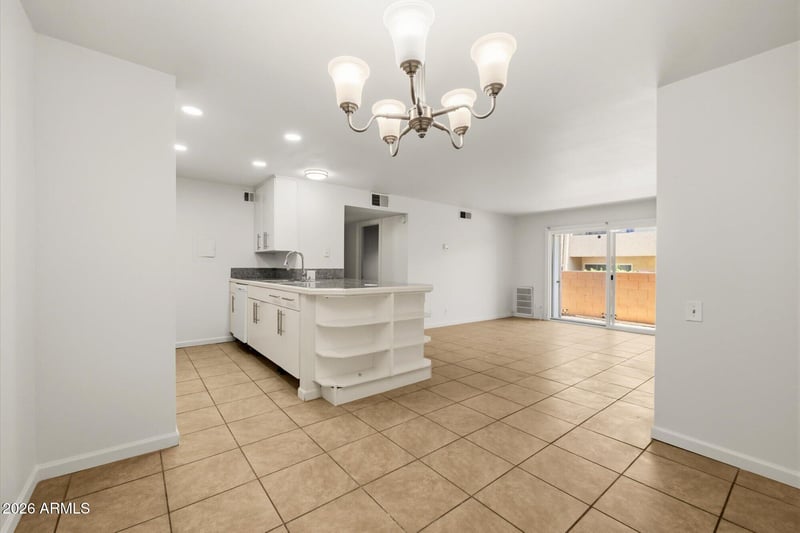 8055 Thomas Rd #H101, Scottsdale, AZ 85251