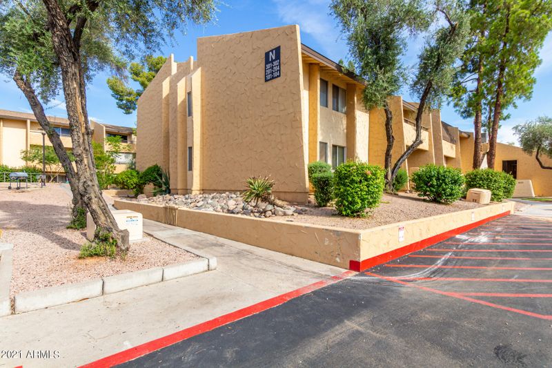 8055 E Thomas Rd #N202, Scottsdale, AZ 85251