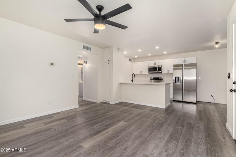 8055 Thomas Rd #A102, Scottsdale, AZ 85251