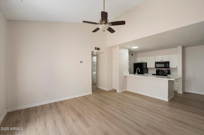 8055 Thomas Rd #A202, Scottsdale, AZ 85251