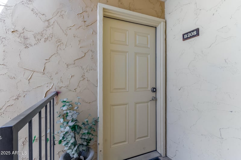 8055 Thomas Rd #B208, Scottsdale, AZ 85251