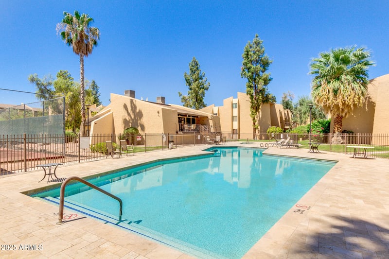 8055 Thomas Rd #B208, Scottsdale, AZ 85251