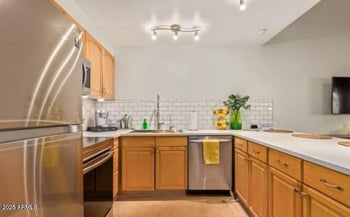 8055 Thomas Rd #E110, Scottsdale, AZ 85251
